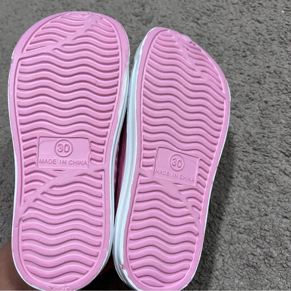 NWT Skadoo shoes